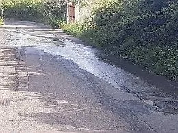Liquami sulla strada per Masse San Nicola, la denuncia del consigliere Previti