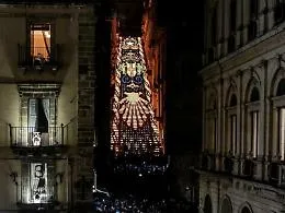 Scala illuminata, uno spettacolo di luci e di colori