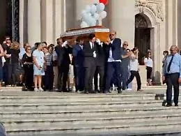 &laquo;Ha vissuto ben oltre i suoi 23 anni&raquo;: la citt&agrave; abbraccia Matteo Di Franca