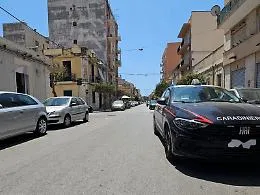 Corso Timoleonte, la strada della paura: &laquo;Qui ormai comandano violenza e degrado&raquo;