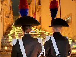 Ubriaco e con un coltello alla festa di San Giacomo