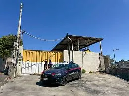 Il rogo nell&rsquo;azienda di oli esausti, la Procura ha sequestrato il sito