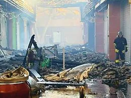 Incendio al Conca d&rsquo;Oro, la vertenza Risparmio Casa: a rischio 23 lavoratori, i sindacati chiedono un tavolo