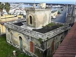 Dal degrado alla rinascita: una nuova vita per il faro