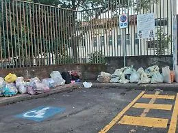A San Giovanni La Punta l'isola ecologica &egrave; stata chiusa e monta la protesta dei cittadini