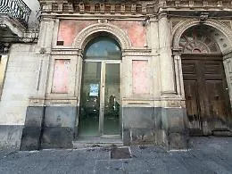 Il centro storico si &ldquo;spegne&rdquo;, corso Italia stritolato dalla crisi