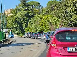Automobilisti di Caltanissetta ostaggio del &ldquo;rosso&rdquo;: cantieri stradali infiniti