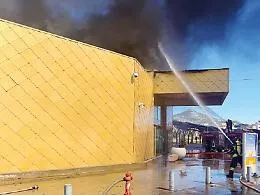 Incendio al Conca d&rsquo;Oro, dalla Regione mille euro per i lavoratori rimasti senza stipendio