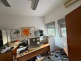 Protezione civile, l&rsquo;ex sede tra faldoni abbandonati e quadri elettrici distrutti