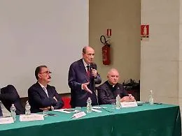 Schifani iperattivo, altro che dimesso. Ma gli alleati stanno sondando l&rsquo;ipotesi Mul&egrave;