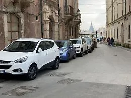 Parcheggi a Siracusa, un business da 4 milioni di euro: esplode il caso dell'affidamento ai privati