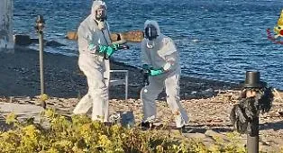 Messina, contenitore sospetto all&rsquo;Arsenale: intervengono artificieri e vigili del fuoco