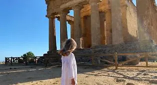 Laurea magistrale e inglese B2 per 320 euro netti: l'offerta di lavoro shock alla Valle dei Templi