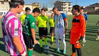 L'Akragas vince 2-1 nel finale ma passa lo Sciacca: verdenero avanti in Coppa Italia