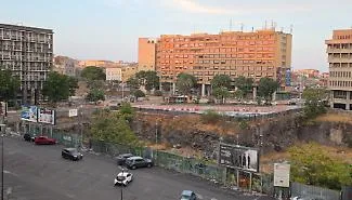 Piazza della Repubblica, il parcheggio del Comune si far&agrave;. L'assessore: &laquo;Mobilit&agrave; coniugata con aree verdi&raquo;