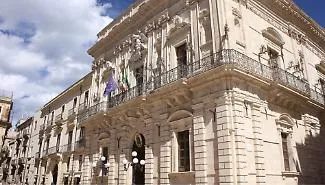 Mini rimpasto e caso Porto: la Giunta accende lo scontro politico