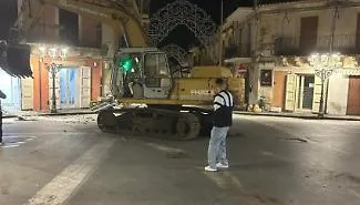 Sortino, due bancomat asportati nella notte: un mezzo pesante per bloccare la strada