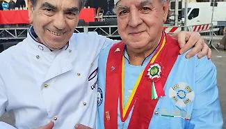 Il segreto &egrave; nella ricotta: il nisseno Gaetano Scarfia conquista la giuria popolare della Festa del cannolo siciliano