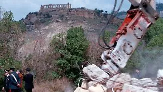 Valle dei Templi, la linea dura dell'Accademia dei Lincei: &laquo;No riperimetrazione e via le case abusive&raquo;