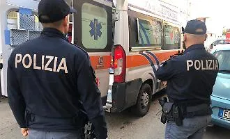 Trappola d'amore e violenza a Brancaccio: travolge due giovani in auto e li aggredisce con il branco, arrestato in Sardegna