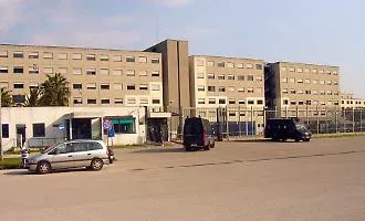 Spaccio e armi: l'ultimo fermato si &egrave; costituito in carcere a Bicocca