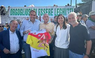 Lega a Pontida, due anime a confronto: la spinta dei siciliani e la "questione settentrionale" di Zaia