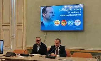 Nuovo acquisto per Sud chiama Nord: Cateno De Luca "arruola" il sindaco di Bagheria