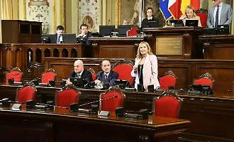 Regione, dal caro carburanti ai climatizzatori nelle scuole: il governo presenta emendamenti per 150 milioni