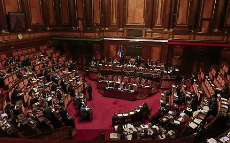 Riforma elettorale al rush finale: il Senato chiude l'esame ma monta la polemica sulle 450mila firme
