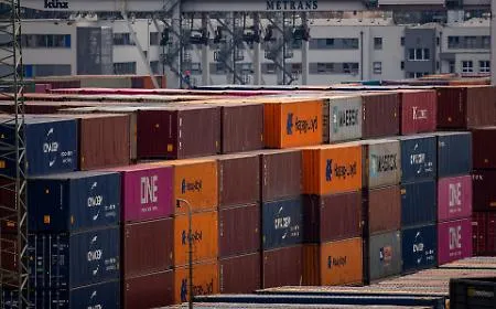 Export in frenata a luglio, ma il saldo commerciale resta sopra gli 8 miliardi