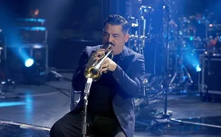 Roy Paci sospende il tour: "Serve un intervento chirurgico e tempo per recuperare"