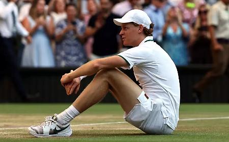 Jannik Sinner rinuncia alla trasferta asiatica: salta lo Shanghai Masters e si complica la corsa al numero 1