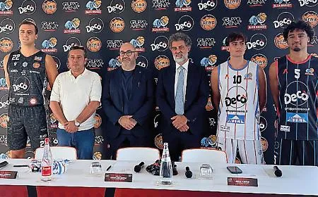 Siaz e Alfa con i presidenti Laversa , Torrisi e con lo sponsor Arena