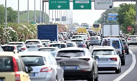 Bollo auto, la promessa di Giorgetti alle Regioni: &laquo;Nessun buco nei bilanci&raquo;. Ma coperture e allargamento restano un rebus