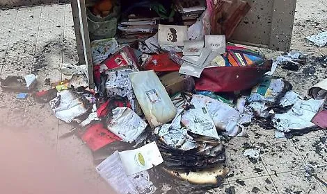 Incendio alla scuola Capuana a Gela: tre minori identificati, il sindaco chiede risarcimento e una cabina di regia per i giovani