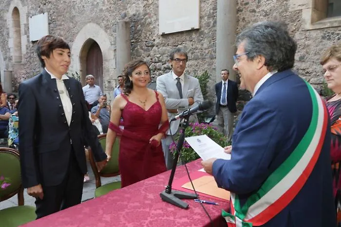 L'unione civile di Rosalba e Laura (foto Davide Anastasi)