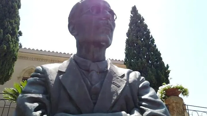 8952560-villamp4_1620374299154