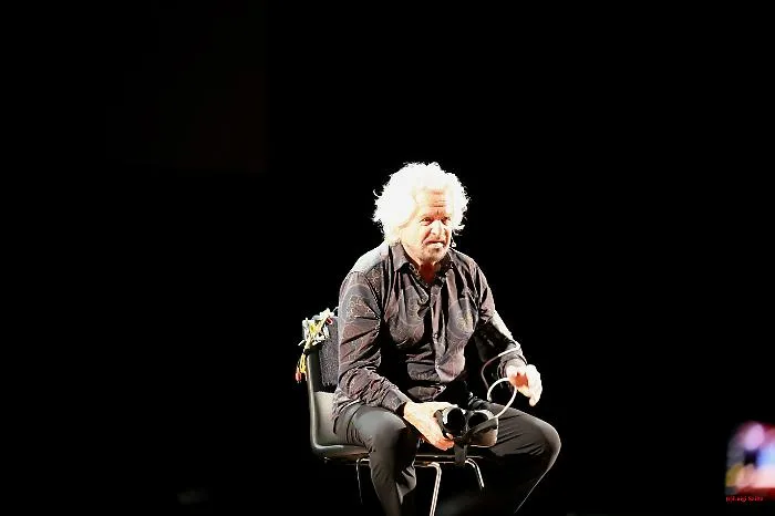 BEPPE-GRILLO-CT-4