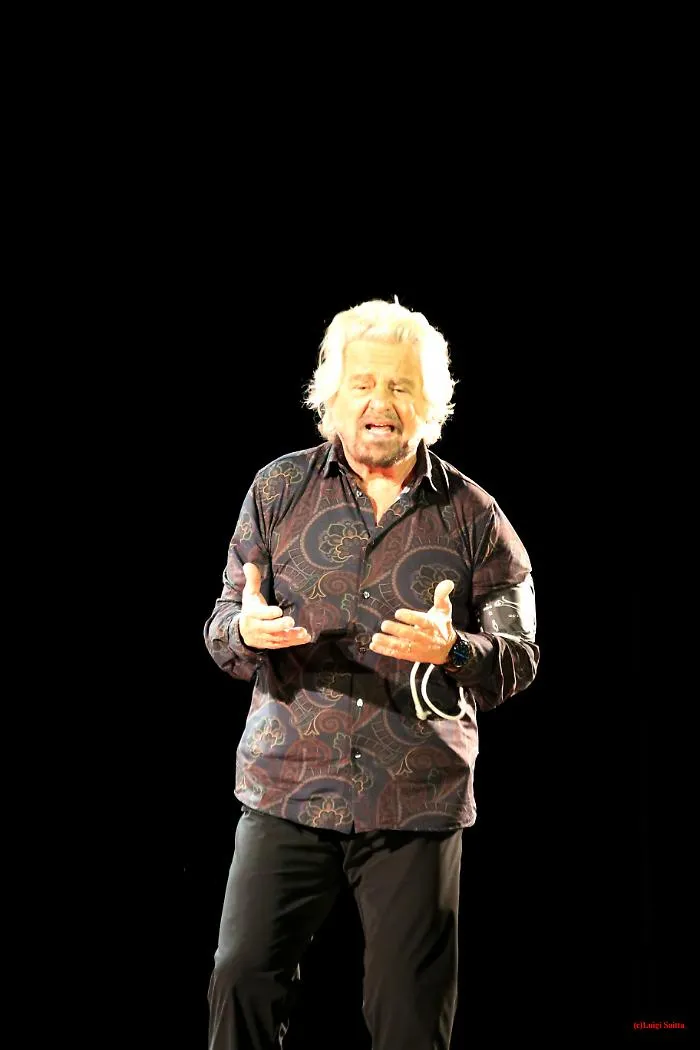 BEPPE-GRILLO-CT-7