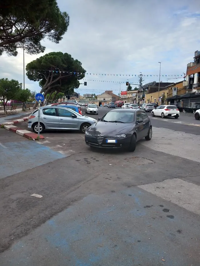 Catania piazza mancini battaglia caos
