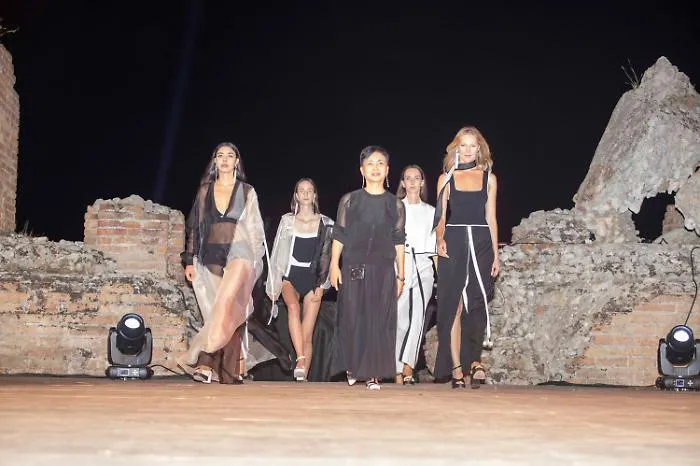 FOTO-FASHION-SHOW-ANTEPRIMA-