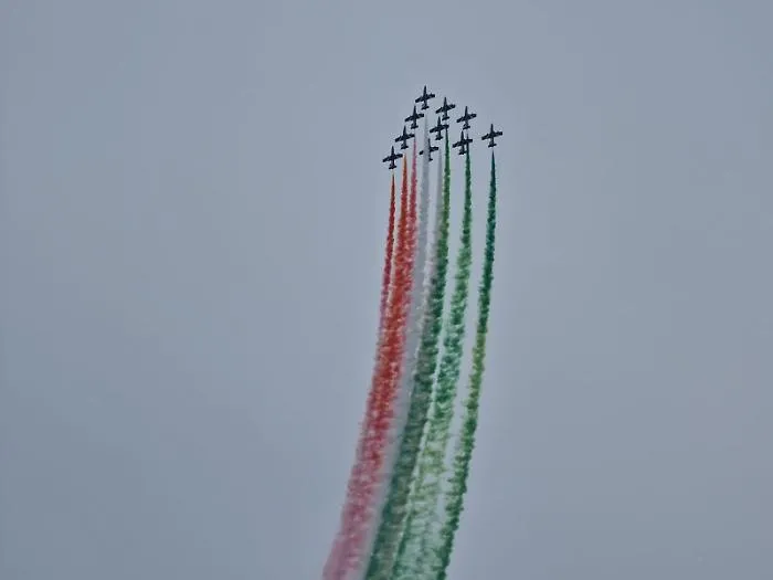 f2