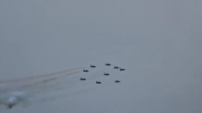 f7