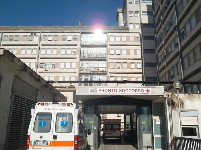 Cade in un burrone mentre cerca funghi, muore dopo 5 giorni di coma