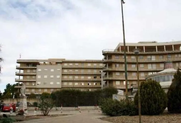Niente chirurgo e niente operazioni, l'assessore &ldquo;richiama&rdquo; l'Asp