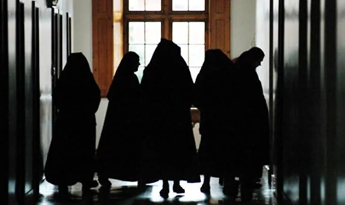 "C'&egrave; un'eredit&agrave; per voi":  cos&igrave; coppia di catanesi truffava suore e preti in tutt'Italia