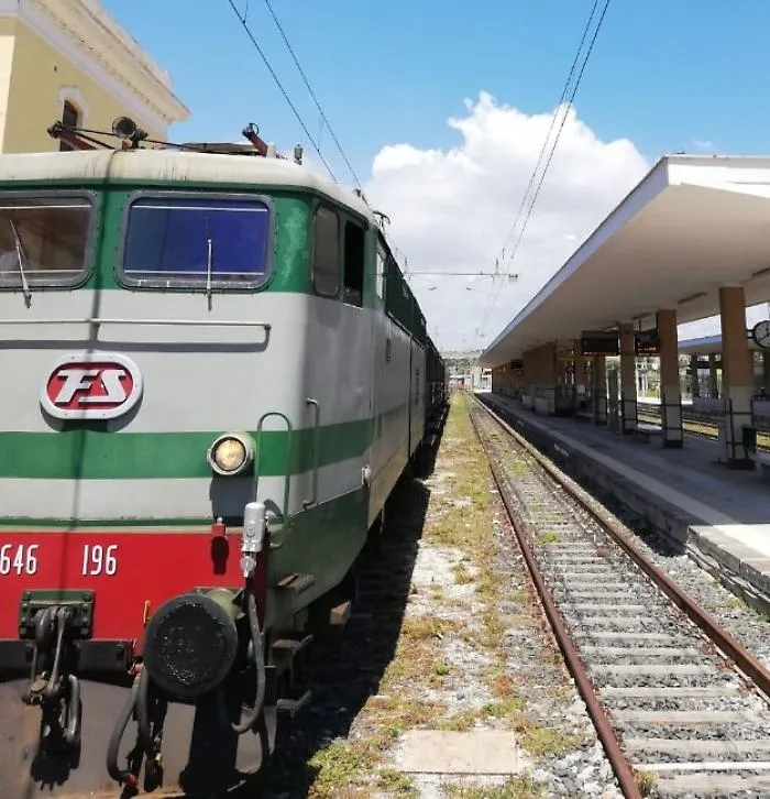 Treni in Sicilia, si potenzia
la linea Palermo-Messina