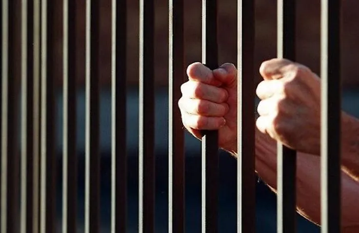 Cella troppo piccola ha violato i suoi diritti: risarcito un detenuto