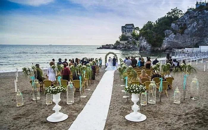 Il mondo del wedding ad Agrigento &egrave; al collasso. Una delegazione ha incontrato  Marco Zambuto