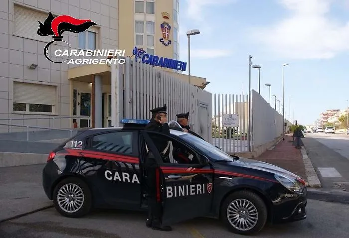 Agrigento: atti vandalici nel parcheggio del centro commerciale